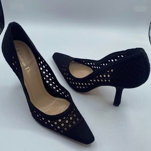 Christian Dior Capture Lace Pumps